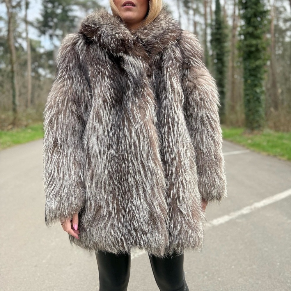 Silver Fox Fur Coat Luxurious Elegant Vintage - Medium Size